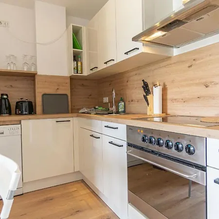 Central Apartment, 55M2, Kitchen, Washer, Netflix, Parking Cottbus Exterior photo