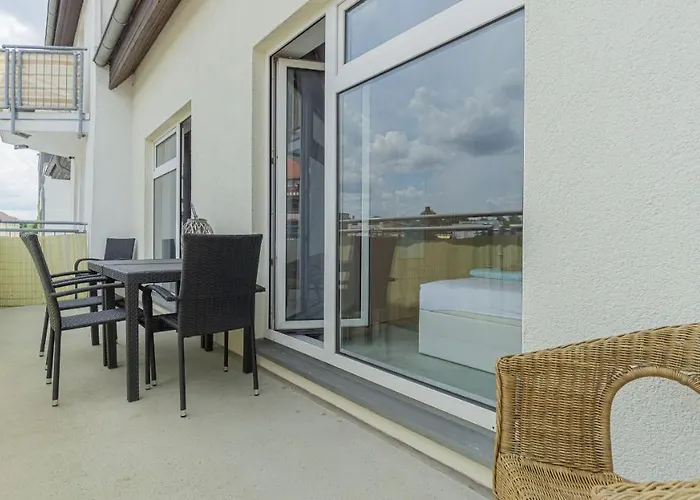Central Apartment, 55M2, Kitchen, Washer, Netflix, Parking